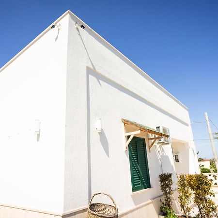 モノーポリ Green House Bed & Breakfast エクステリア 写真