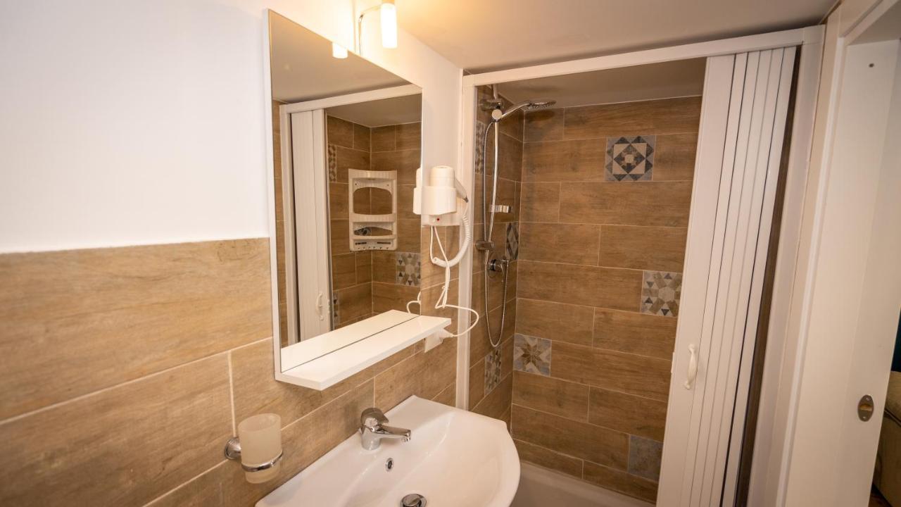 モノーポリ Green House Bed & Breakfast エクステリア 写真
